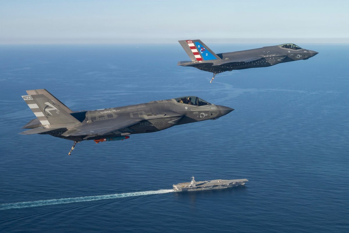 US Navy photograph of F-35C aircraft flying toward the future USS John F. Kennedy on October 13, 2026