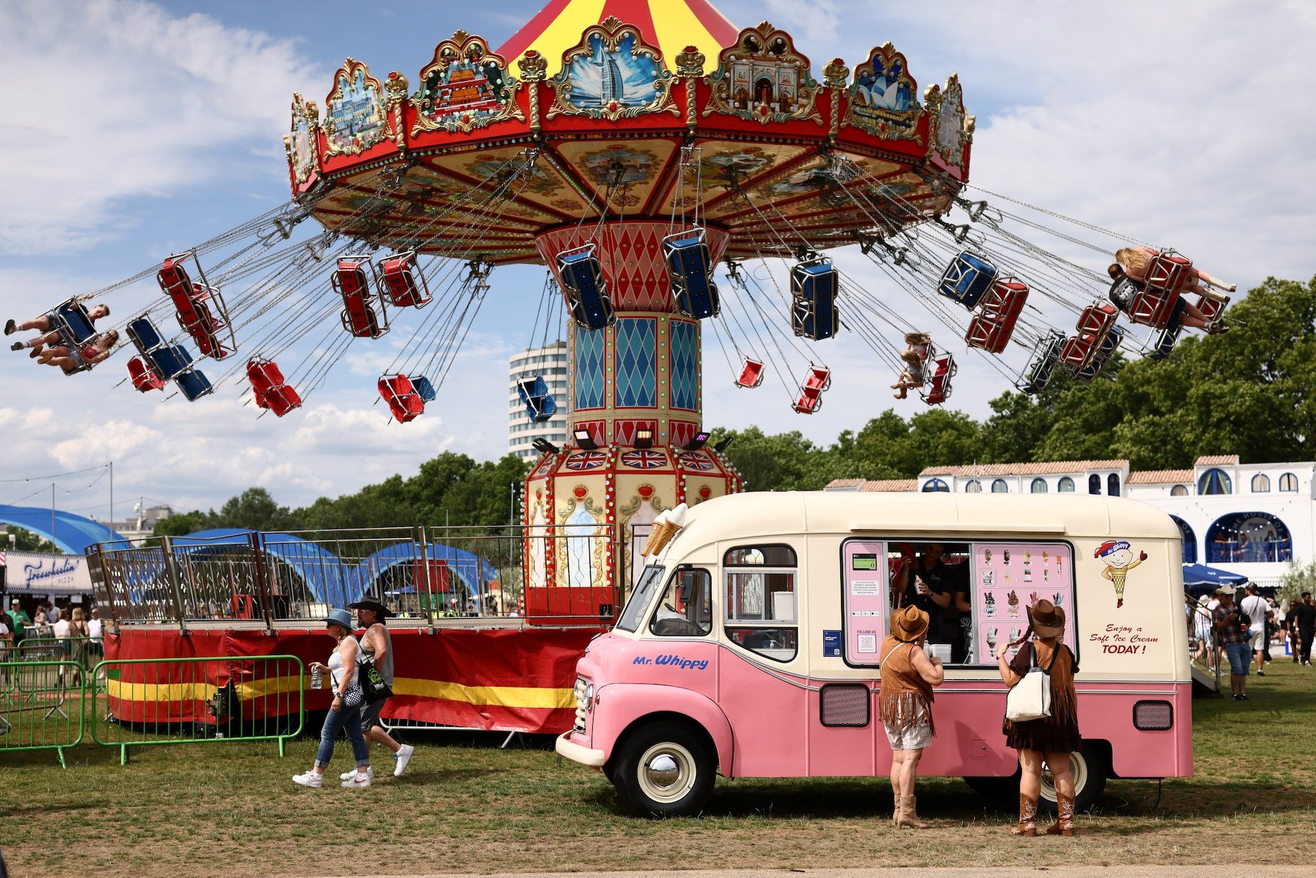 People queue for ice cream at BST Hyde Park in London